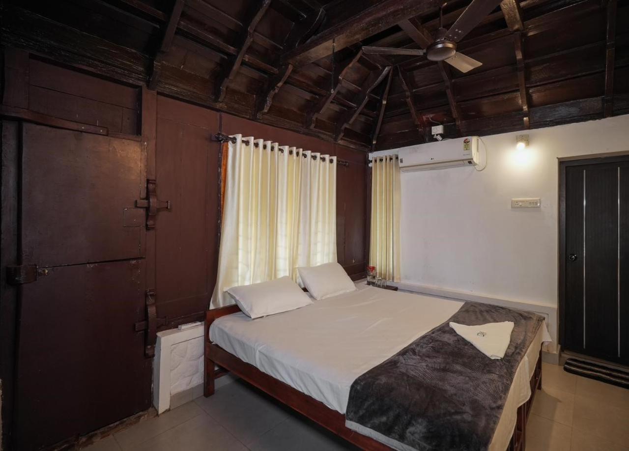 Cocozone Stays Alappuzha Exterior photo